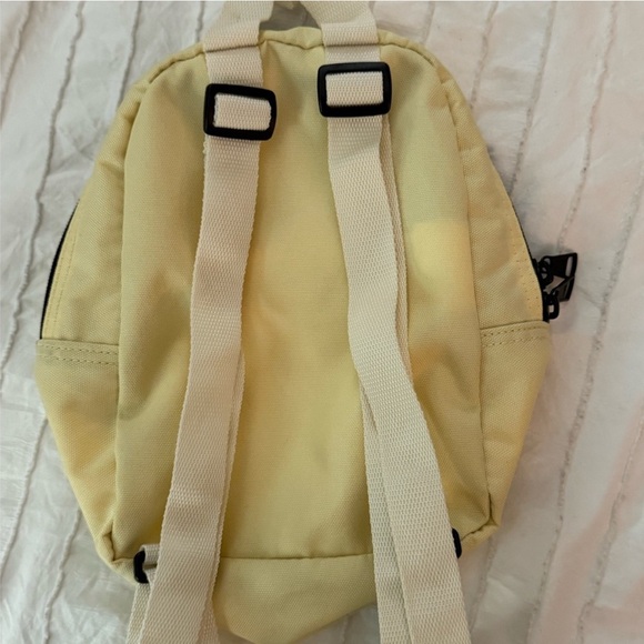 NWOT Vans Soft Butter Yellow Backpack - Picture 3 of 4